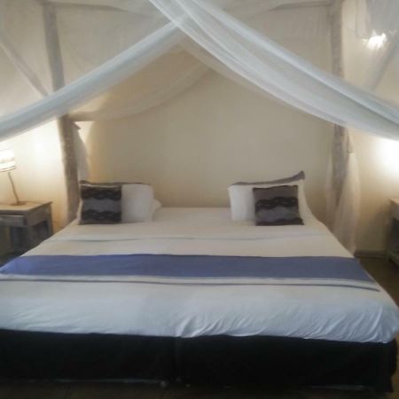 Afrika Pearl & Spa Diani Beach Exterior photo