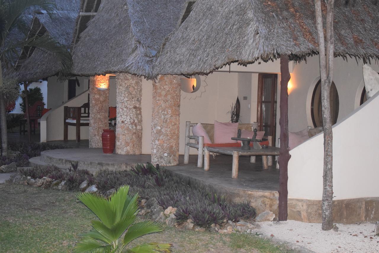 Afrika Pearl & Spa Diani Beach Exterior photo
